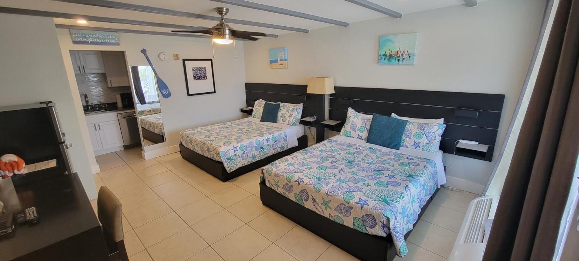 River Delight,Studio109, Beach & Pool Steps Away + Wifi Ruskin Luaran gambar